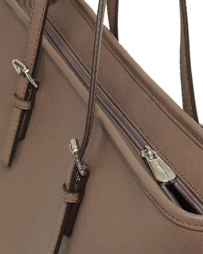 Jet Set Travel Medium Leather Tote Bag